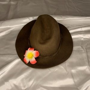 Minimalist Brown Fashionable Fedora Hat